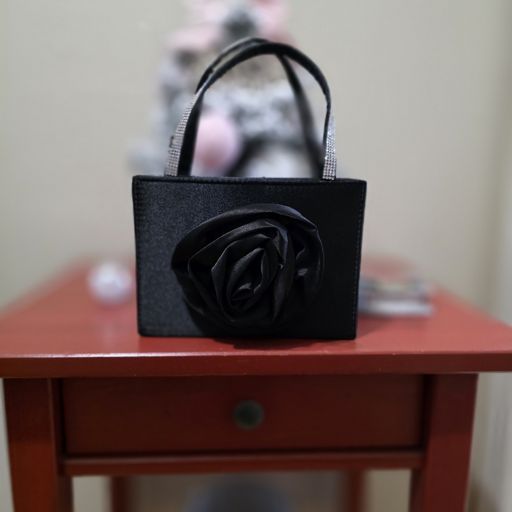Elegant Black Rose Handbag
